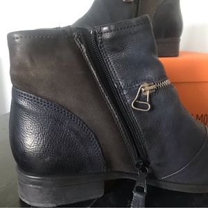 Miz Mooz Solace Ankle Boots in Midnight size 8